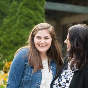 Meet your Posher, Emily